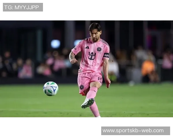 梅西精彩助攻阿尔巴破门球队2-0领先展现默契配合